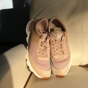 Size 8 Sorel lightweight suede and mesh sneakers.